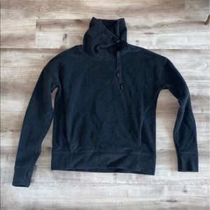 High neck women’s Lululemon fleece pull over